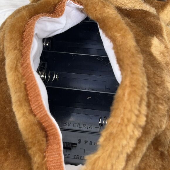 Brother Bear Tumble n' Laugh Electronic Koda Plush Disney Hasbro 2003 TESTED! - Picture 13 of 14